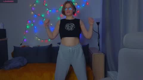  JessieVibes online show from October 28, 2025, 1:47 pm