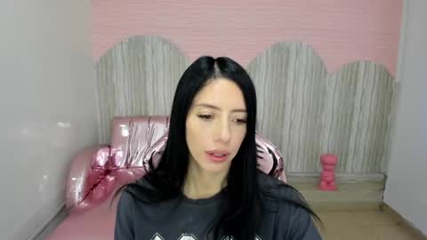 Jess online show from December 20, 2024, 3:10 pm