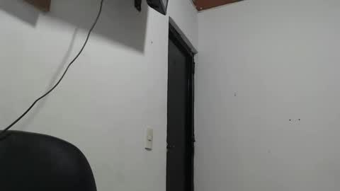 jess_beaut online show from September 17, 2025, 2:46 am