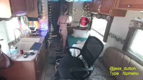 Snapshot of jess_dutton chatting on May 12, 2026, 7:44 pm Jessica online show from May 12, 2026, 7:44 pm