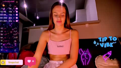 Snapshot of jess_kahawaty chatting on February 24, 2025, 10:58 pm Jess online show from February 24, 2025, 10:58 pm