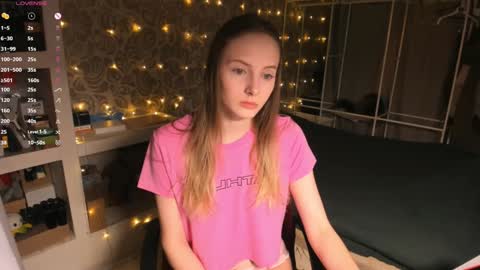 Mila online show from January 21, 2025, 2:43 am