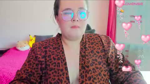 Snapshot of jessica_joy_ chatting on June 24, 2026, 6:23 am Natalia online show from June 24, 2026, 6:23 am