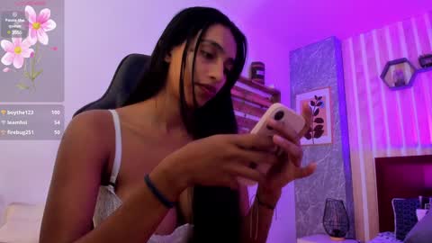 Jessica Pethersson  online show from January 21, 2025, 3:21 pm