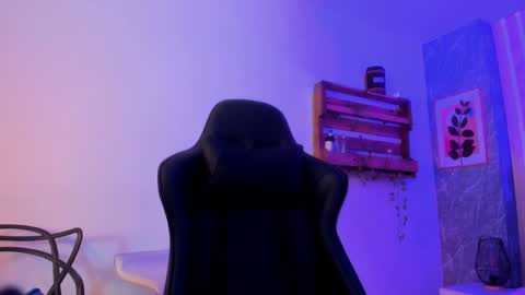 Jessica Pethersson  online show from January 27, 2025, 11:54 am