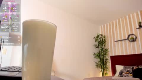 Jessica Pethersson  online show from February 12, 2025, 5:48 pm