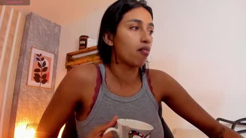 Jessica Pethersson  online show from February 21, 2025, 11:33 am