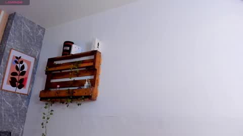 Jessica Pethersson  online show from March 2, 2025, 10:24 am