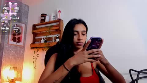 Jessica Pethersson  online show from March 12, 2025, 10:37 am