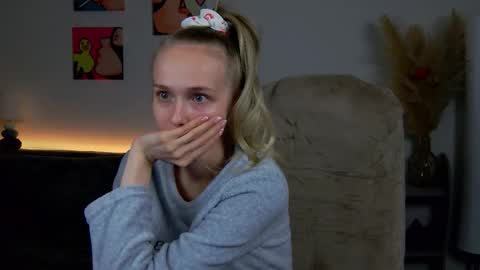 Snapshot of jessica_rays chatting on October 12, 2025, 10:42 pm Jessica online show from October 12, 2025, 10:42 pm