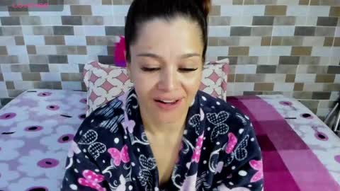 jessimodel independient online show from May 24, 2026, 2:27 am
