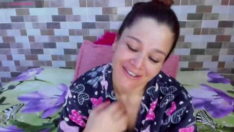 jessimodel independient online show from June 3, 2026, 1:14 pm