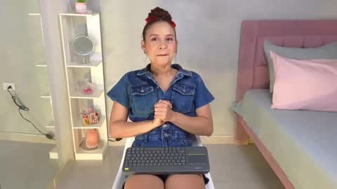 Jessica online show from September 13, 2025, 3:12 pm