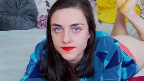 Snapshot of jessica_whitte_ chatting on October 1, 2025, 4:29 am Jessica White online show from October 1, 2025, 4:29 am