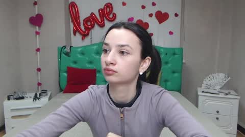 JessicaBreez online show from April 26, 2026, 5:05 am