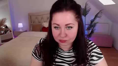 jessicaevanse online show from May 23, 2026, 7:35 am