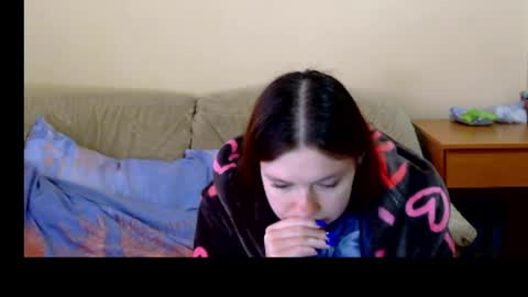 jessicaholland1 online show from April 13, 2026, 5:13 am