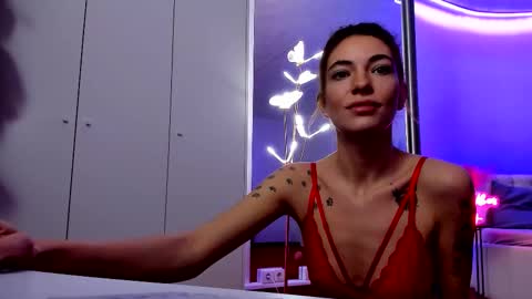 Jessy online show from September 25, 2025, 7:39 pm