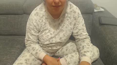 Snapshot of jessiestar3 chatting on February 12, 2025, 4:33 am jessiestar3 online show from February 12, 2025, 4:33 am
