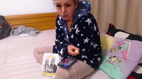 Snapshot of jessiestar3 chatting on October 11, 2025, 11:25 pm jessiestar3 online show from October 11, 2025, 11:25 pm