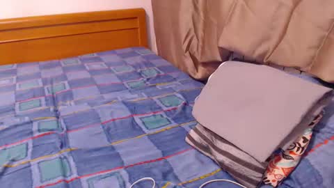 jessiestar3 online show from May 10, 2026, 11:43 pm
