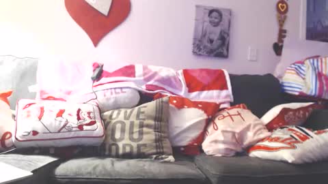 jesswick online show from February 4, 2026, 8:42 am