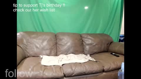 Snapshot of jessyboi0504 chatting on October 22, 2025, 10:15 am seductress Cyber Succubus online show from October 22, 2025, 10:15 am