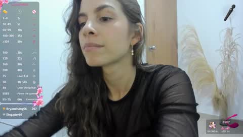 jessye_golden online show from November 6, 2025, 9:59 pm