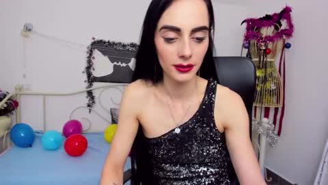 Snapshot of jessystarrr chatting on January 1, 2025, 2:41 am Jessy online show from January 1, 2025, 2:41 am