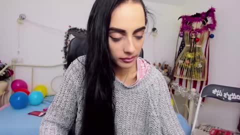 Snapshot of jessystarrr chatting on January 1, 2025, 8:58 pm Jessy online show from January 1, 2025, 8:58 pm