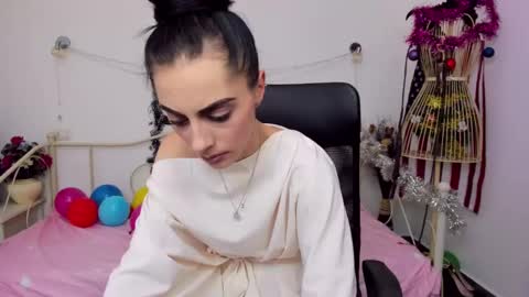 Snapshot of jessystarrr chatting on January 3, 2025, 7:50 pm Jessy online show from January 3, 2025, 7:50 pm