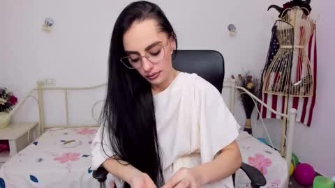 Snapshot of jessystarrr chatting on January 18, 2025, 11:22 pm Jessy online show from January 18, 2025, 11:22 pm