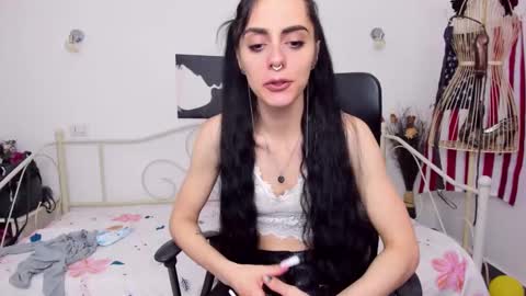Snapshot of jessystarrr chatting on January 31, 2025, 7:18 pm Jessy online show from January 31, 2025, 7:18 pm