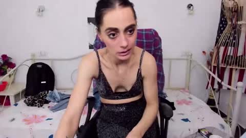 Snapshot of jessystarrr chatting on February 16, 2025, 10:32 pm Jessy online show from February 16, 2025, 10:32 pm