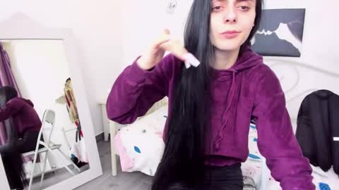 Snapshot of jessystarrr chatting on March 4, 2025, 4:20 pm Jessy online show from March 4, 2025, 4:20 pm