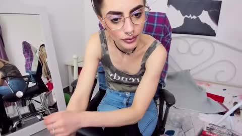 Snapshot of jessystarrr chatting on March 12, 2025, 5:28 pm Jessy online show from March 12, 2025, 5:28 pm