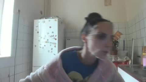 Snapshot of jessystarrr chatting on September 12, 2025, 12:05 pm Jessy online show from September 12, 2025, 12:05 pm