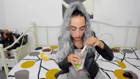 Snapshot of jessystarrr chatting on September 15, 2025, 5:02 pm Jessy online show from September 15, 2025, 5:02 pm