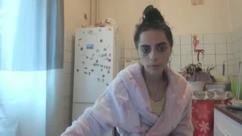 Snapshot of jessystarrr chatting on October 6, 2025, 11:18 am Jessy online show from October 6, 2025, 11:18 am