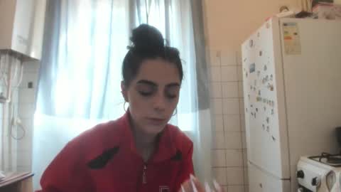 Snapshot of jessystarrr chatting on October 10, 2025, 11:31 am Jessy online show from October 10, 2025, 11:31 am