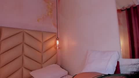 Jessica online show from December 13, 2025, 7:53 pm