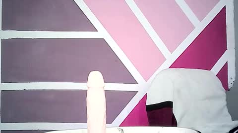 Ale online show from December 3, 2025, 1:24 am