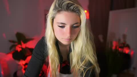 Snapshot of jetpearl chatting on May 6, 2026, 8:25 pm Jet online show from May 6, 2026, 8:25 pm