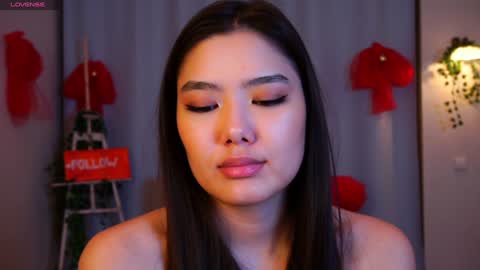 Snapshot of jettablock chatting on January 7, 2025, 4:05 pm Hi all. My name is Naomi and Im glad to see you in my room  online show from January 7, 2025, 4:05 pm