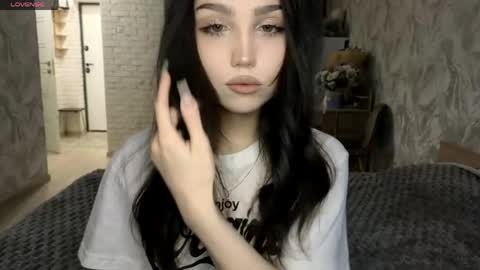 I am Gina ntmu Lets hit 10 Thumbs Up together online show from May 30, 2026, 5:37 am