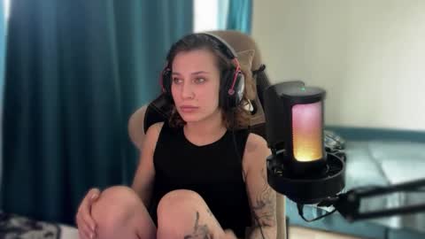 Alby online show from March 13, 2026, 11:33 pm