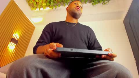 jeus_stanley online show from May 18, 2026, 3:57 am