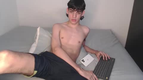 jey_foxx online show from January 23, 2025, 7:40 pm