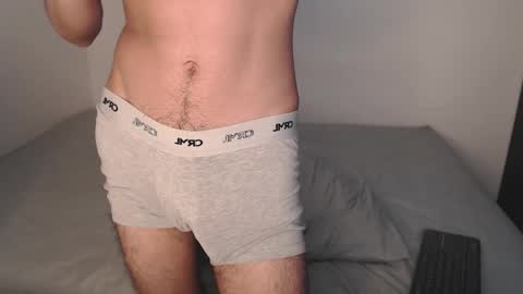 jey_foxx online show from February 14, 2025, 8:48 pm