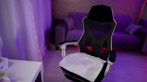 Snapshot of jeyssy69 chatting on January 28, 2025, 5:00 am Jeyssy also Andra  online show from January 28, 2025, 5:00 am